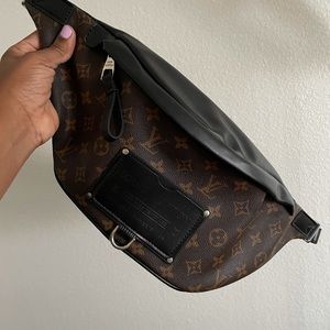 Louis Vuitton Bumbag Monogram Canvas Cross Body